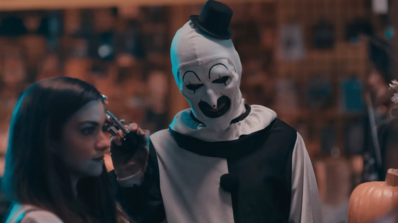 Sienna and Art the Clown in Terrifier 2