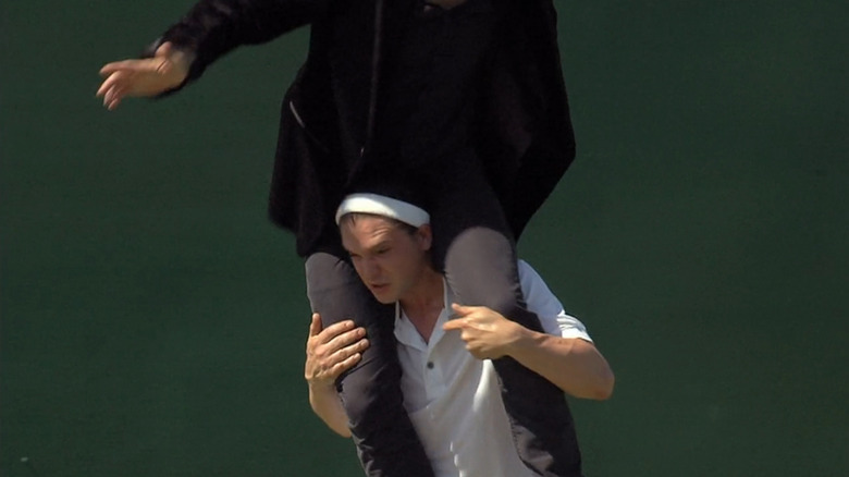 7 Days in Hell, Charles Poole suddenly finding magician David Copperfield sitting on his shoulders