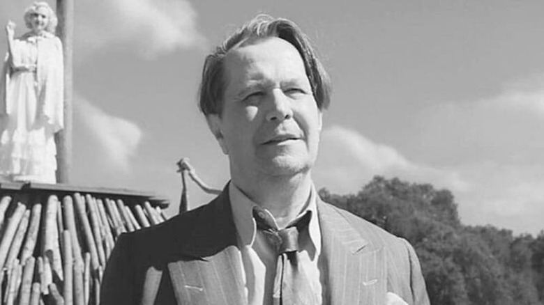 Gary Oldman in Mank