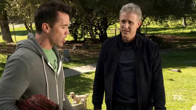 Always Sunny, Mac trying to trick Chase Utley into having a catch with him