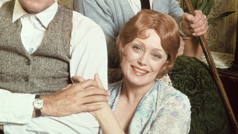 Ginger-Nell Hollybrook, seated, in Apple Pie