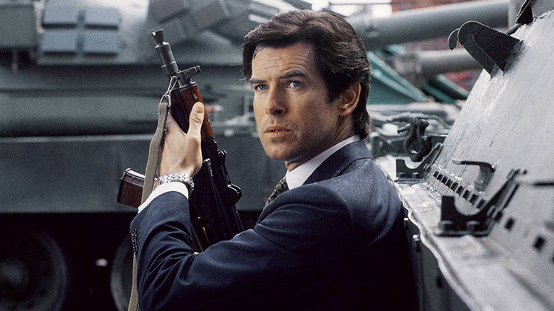 Pierce Brosnan in Goldeneye (1995)