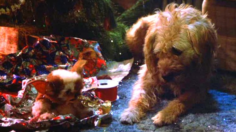 Gremlins christmas tree and dog