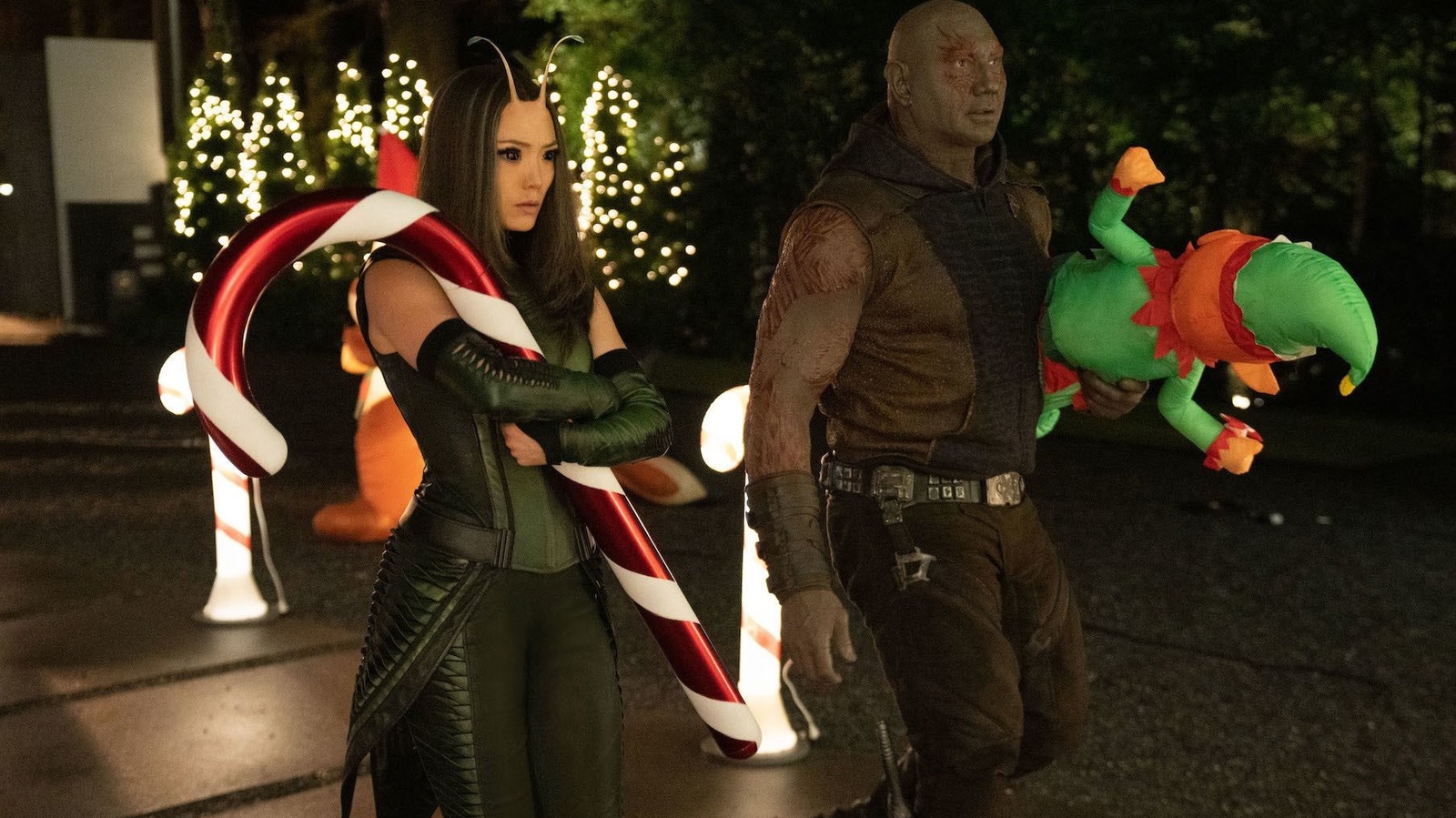 Drax Et Mantis Sauvent No l Avresco