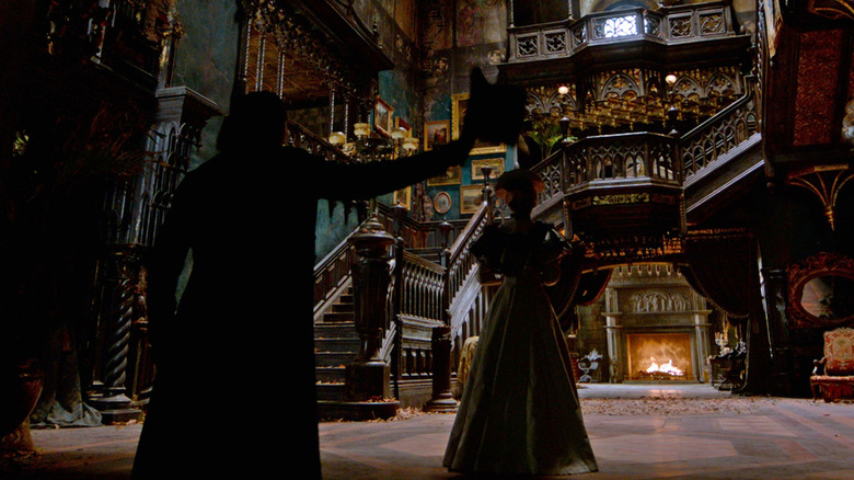 Mansion in Crimson Peak