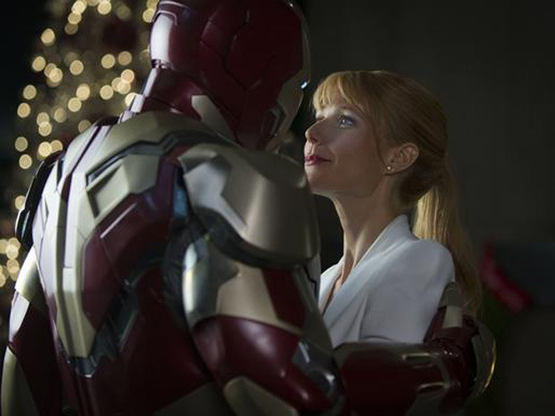 Iron Man 3 Official Embrace