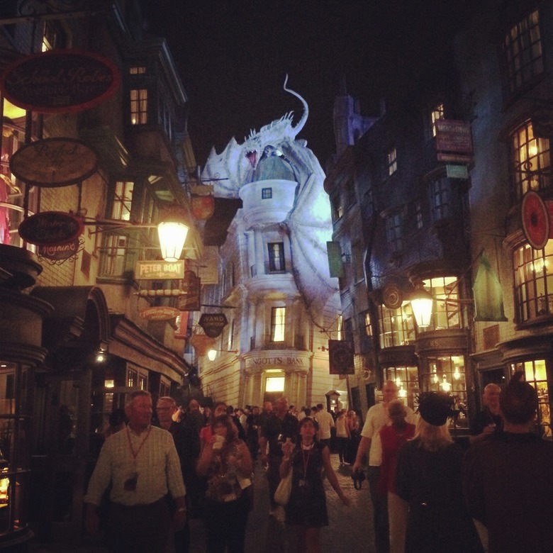 Diagon Alley - Gringotts ride review