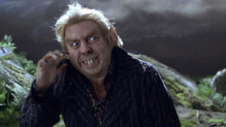 Harry Potter and the Prisoner of Azkaban, Peter Pettigrew about to return to his true rat form