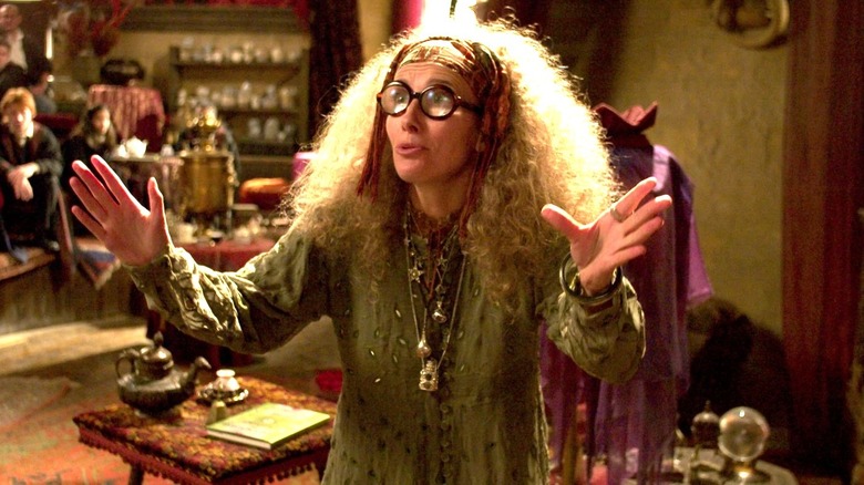 Harry Potter and the Prisoner of Azkaban, Professor Trelawney teaching class