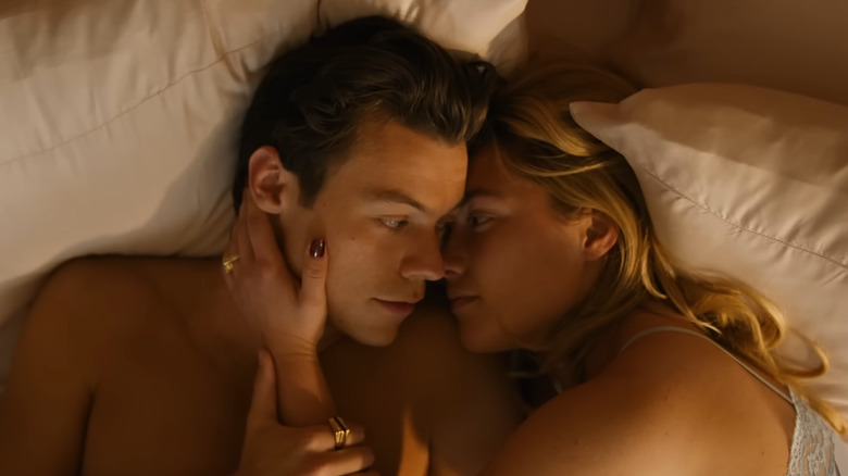 Florence Pugh and Harry Styles in Don't Worry, Darling