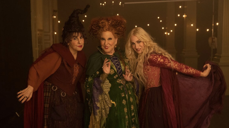 Kathy Najimy, Bette Midler, and Sarah Jessica Parker in Hocus Pocus 2