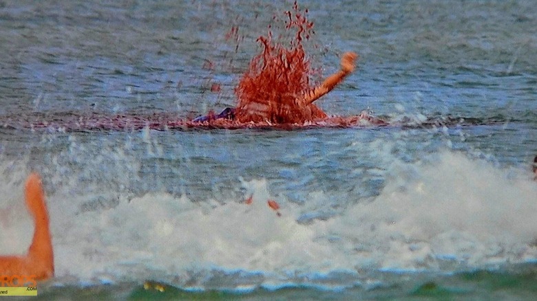 Alex Kintner dies in Jaws