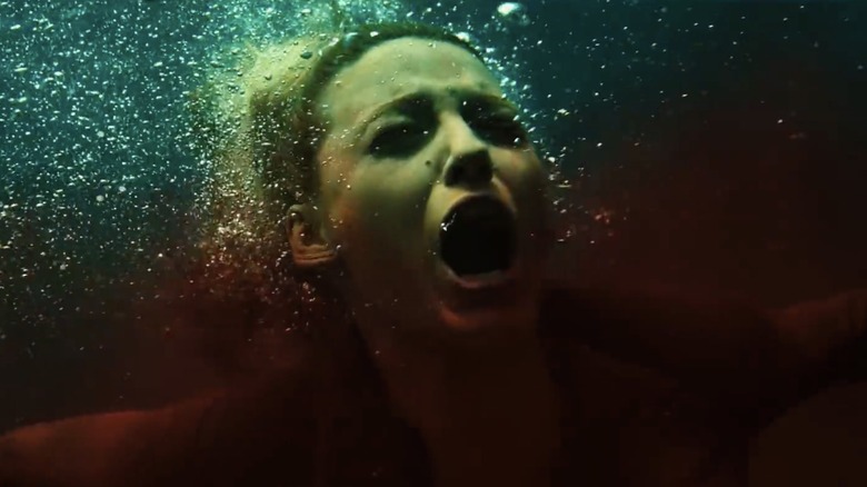 Blake Lively attacked in The Shallows