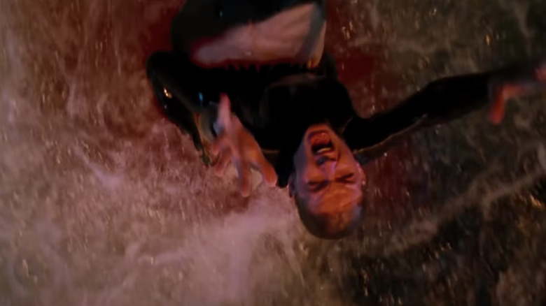 Deep Blue Sea shark attack