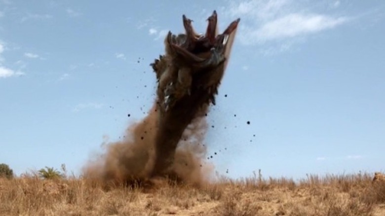 Queen sized African graboid, ascending in Tremors 5