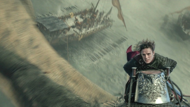 Jace flying on Vermax during the Battle of the Gullet on House of the Dragon