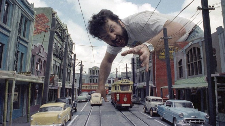 Peter Jackson on the miniature set of Braindead