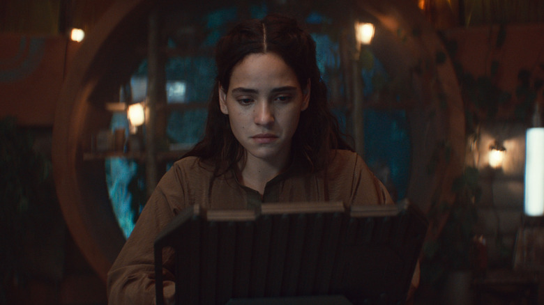 Bix, unfortunately, leaving a farewell message to Cassian in Andor