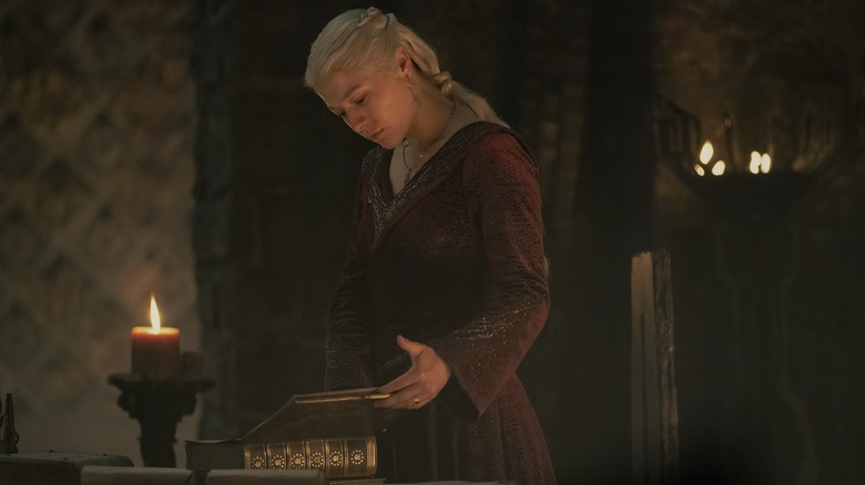 Rhaenyra reading a book on House of the Dragon