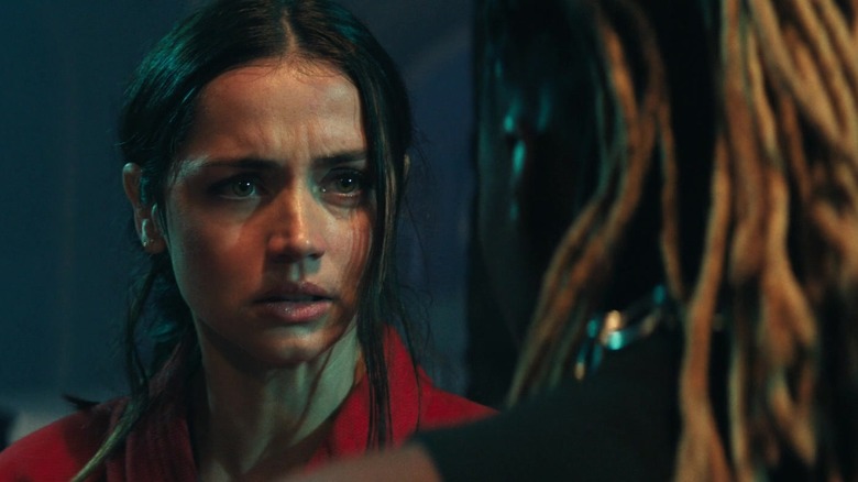 Ana de Armas sebagai Hawa tampak acak-acakan di Ballerina