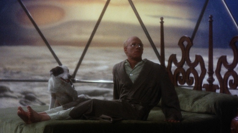 Billy Pilgrim as an old man waking up in an alien biosphere in Slaughterhouse-Five
