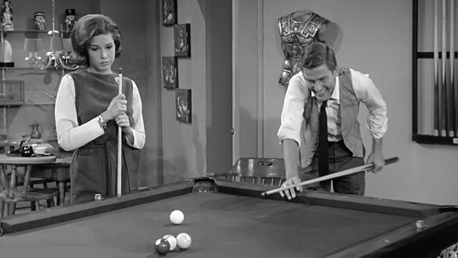 how-mary-tyler-moore-pulled-off-a-tricky-first-take-in-the-dick-van