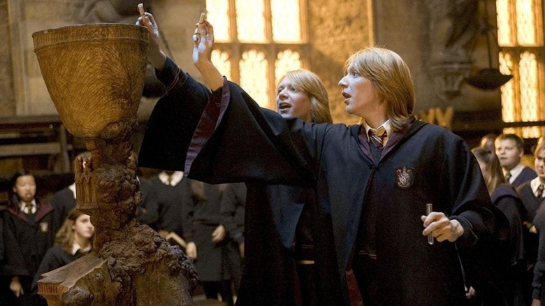 James and Oliver Phelps As The Weasley Twins