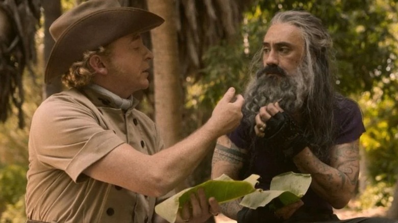 Stede touching Blackbeard's beard