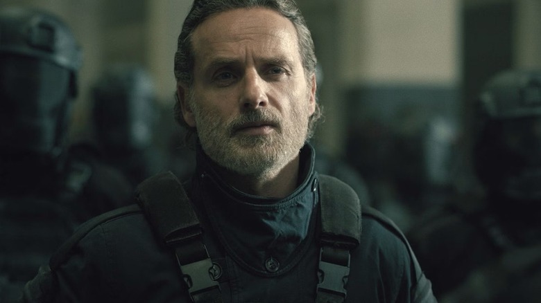 Rick Grames wears CRM equipment after being appointed as a soldier in The Walking Dead: People who live