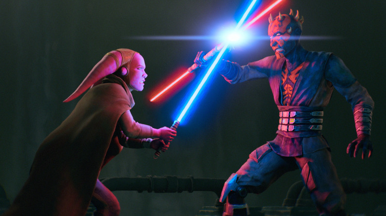 Devon fighting Maul in a lightsaber duel in Maul - Shadow Lord