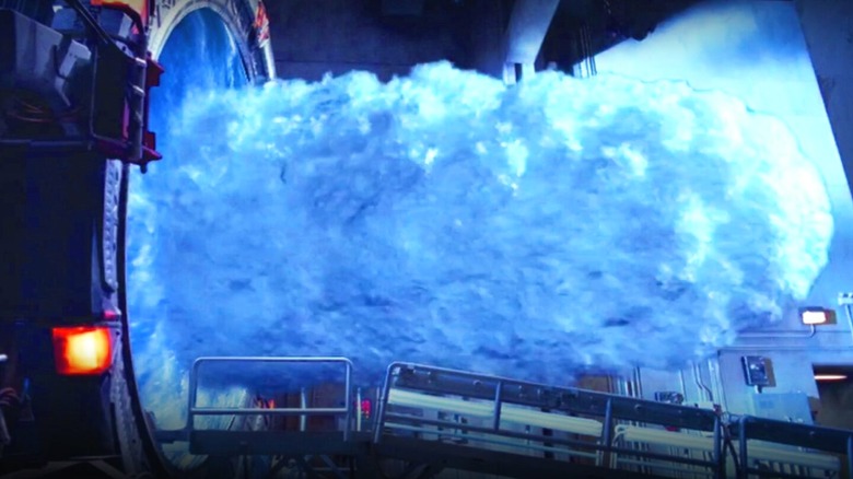 The Kawoosh effect is captured from a different angle at Stargate SG-1