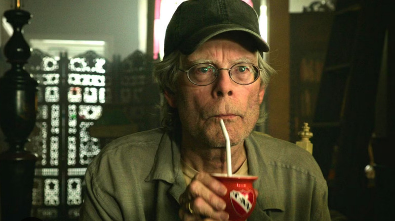 IT: Section Second, Stephen King drinks through the straw over the store