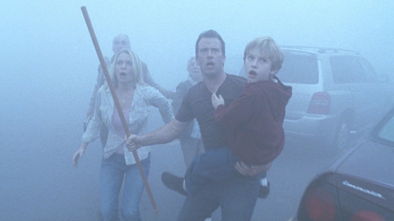 Thomas Jane and Laurie Holden in The Mist