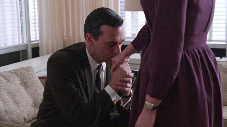 Don holding Peggy's hand in Mad Men