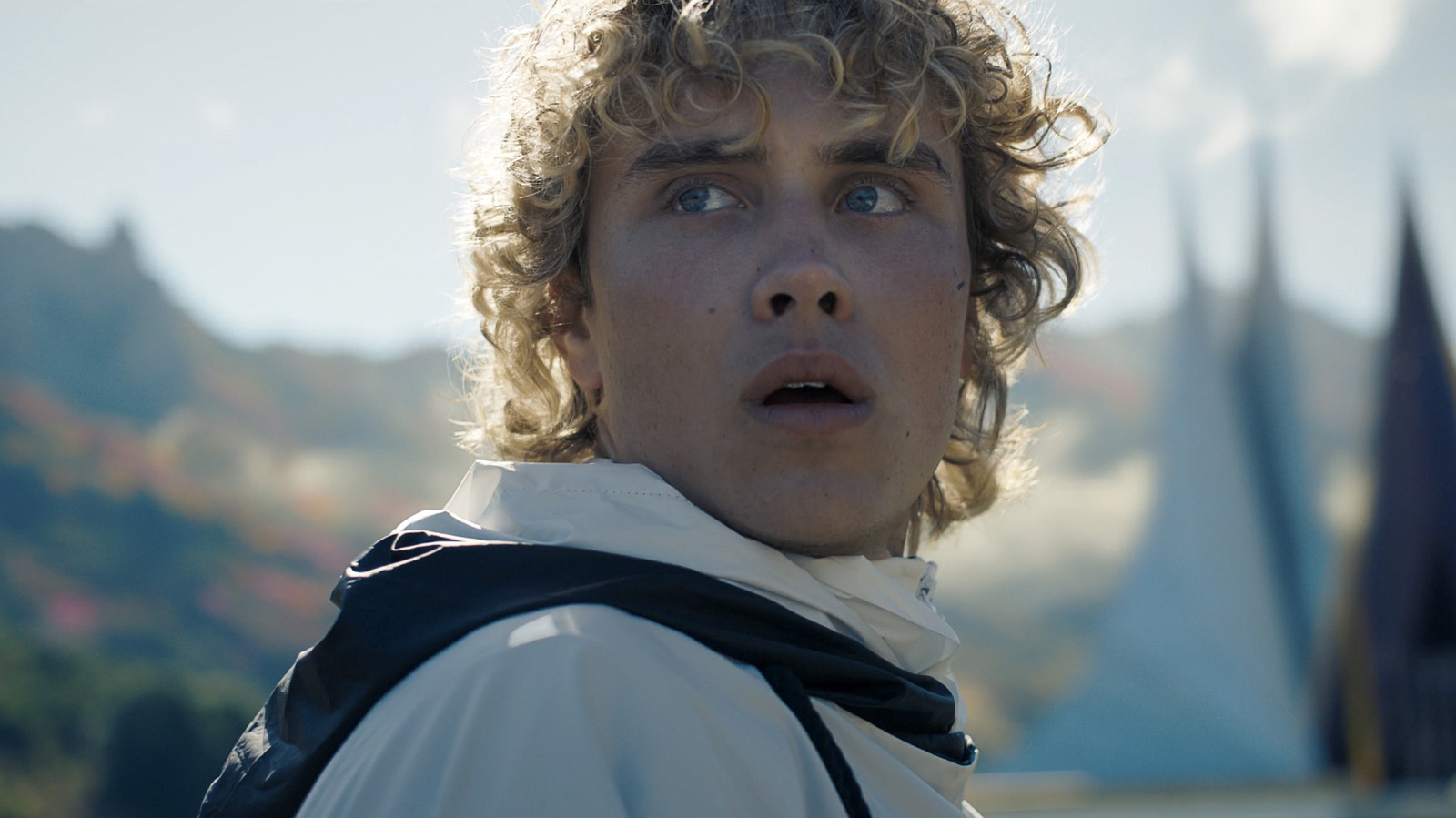 How The Red Rising Movie Will Differ From Hunger Games And The Long Walk