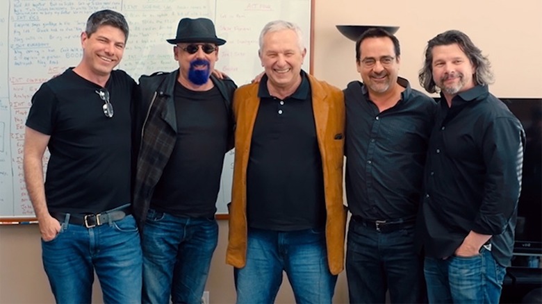 Robert Hiite Wolf, Era Stephen Bear, Hans Pimler, René Eishvaria, and Ronald Moore did not mark what we left behind: If we look back at Star Treke: Deeb Fatel Ninth