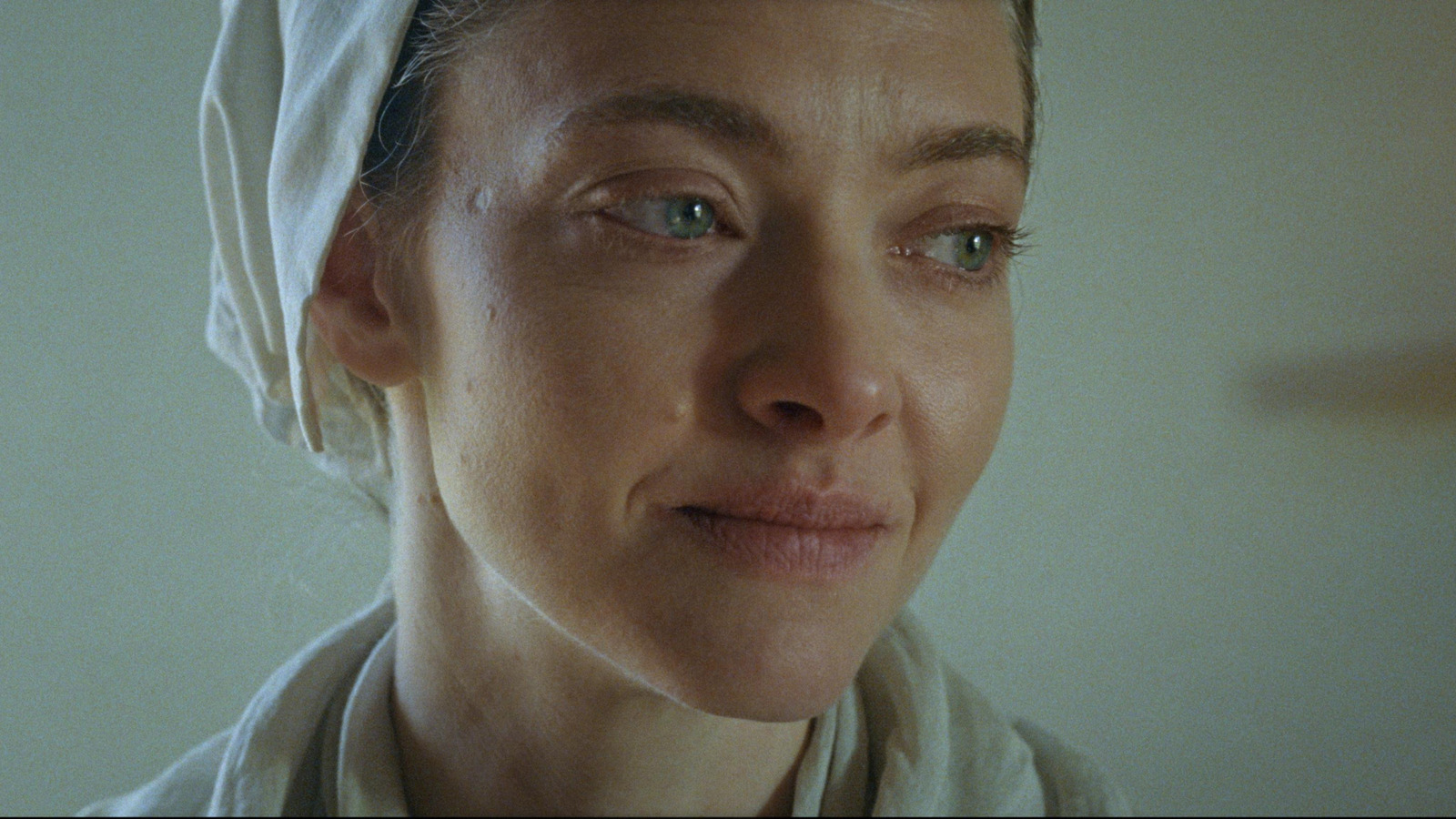 Hoe je The Testament of Ann Lee kunt bekijken in het huis van Amanda Seyfried