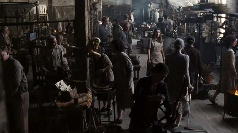 Movement in the District 12 black market