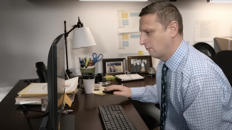 I Think You Should Leave Tim Robinson at a computer