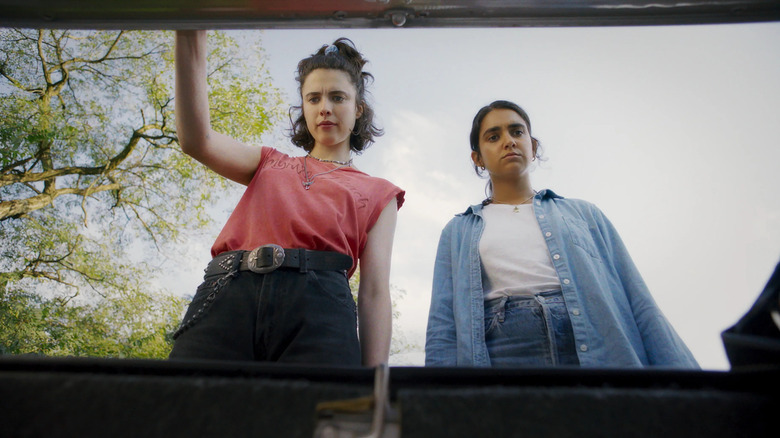 Margaret Qualley, Geraldine Viswanathan, Drive-Away Dolls