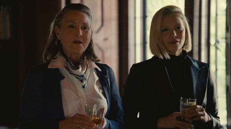Cherry Jones and Annabelle Dexter-Jones in Succession