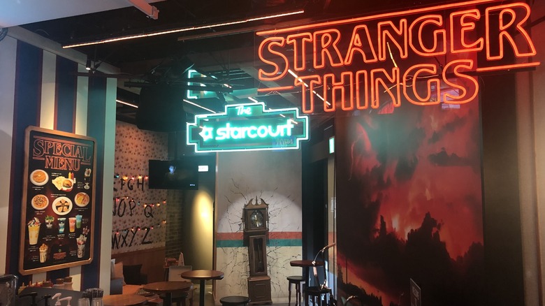 Stranger Things Cafe Tokyo