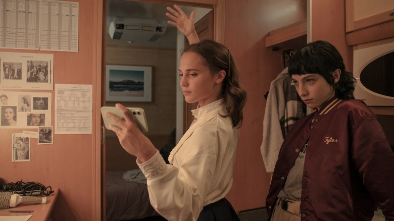 vikander ross posing standing