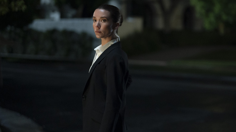 Jane looking suspicious right after she shoots the president in Paradise