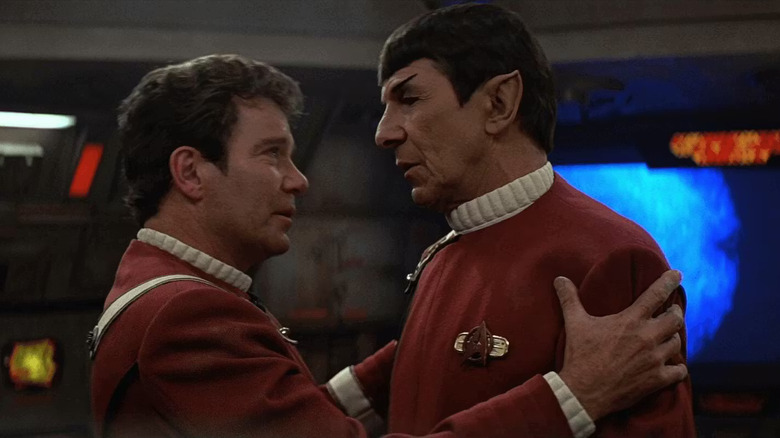Gros plan sur Kirk et Spock