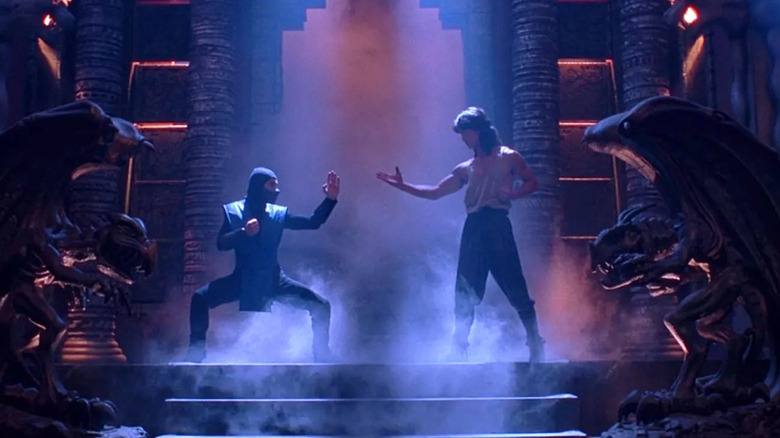 Sub-Zero and Liu preparing to fight in Mortal Kombat
