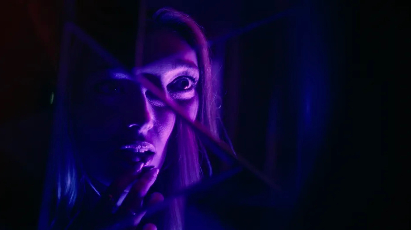 It's What's Inside Review: A Twisty, Tense, Energetic Thriller That