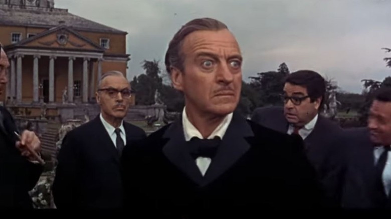 David Niven's James Bond wearing a nice suit on Casino Royale