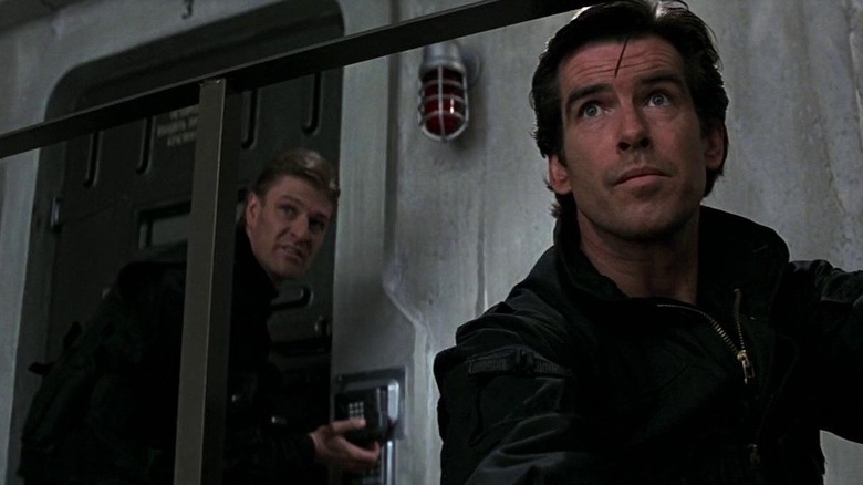 Alec Trevelyan and Bond in GoldenEye