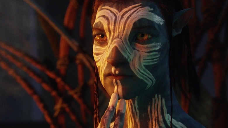 Avatar Na'vi dons war paint